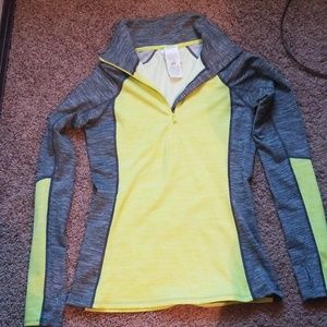 Under armour women's pullover
